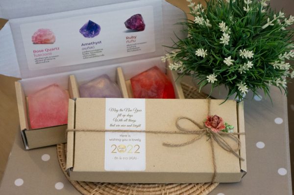 เซตสบู่อัญมณีเสริมดวง (Gemstone Soap Giftset) 169.- - Image 2