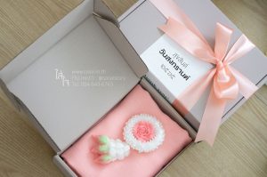 ของรับไหว้ ผ้าคลุมไหล่ สบู่พวงมาลัย